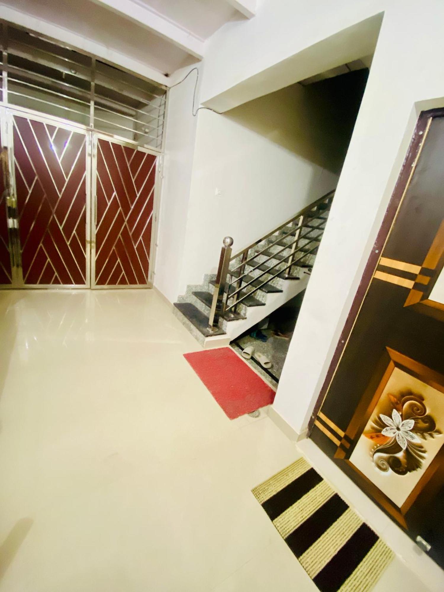 Nirupam Sadan Homestay Vrindāvan Buitenkant foto